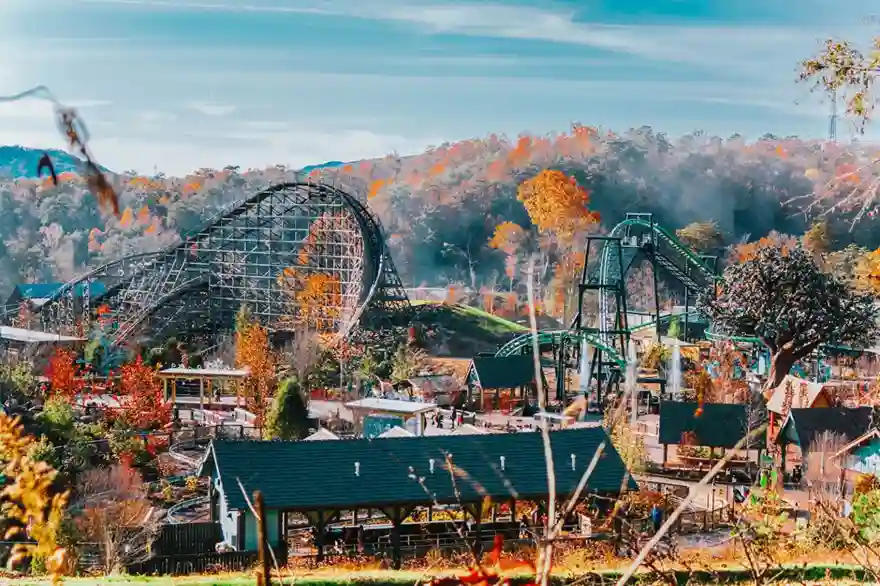 Types of Dollywood Vacation Packages