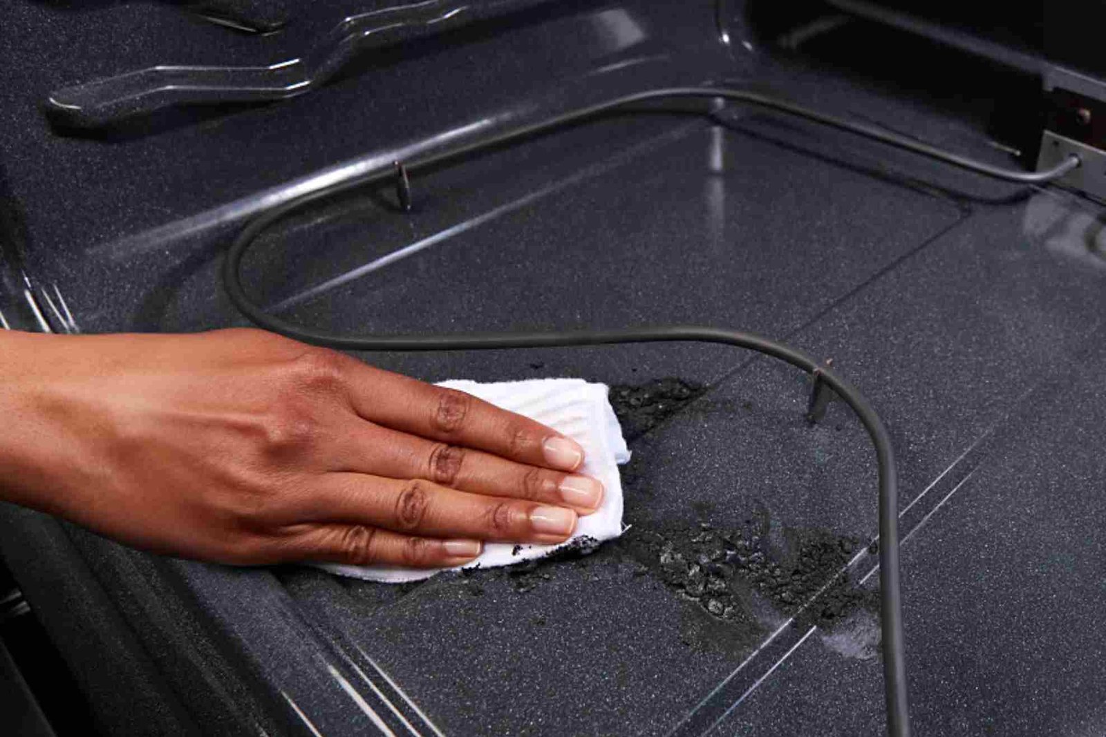 Why Oven Doesn’t Heat Up After Cleaning